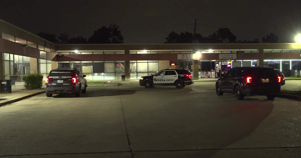 Houston attempted robbery ends with suspect, man shot on W. Rankin ...