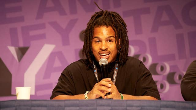 Pearland: Keith Lee surprises 'The Puddery' owner with $50K