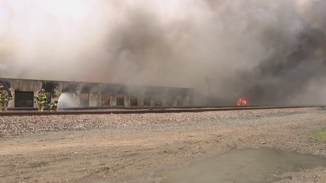 Houston warehouse fire: 2-alarm fire on Semmes Street