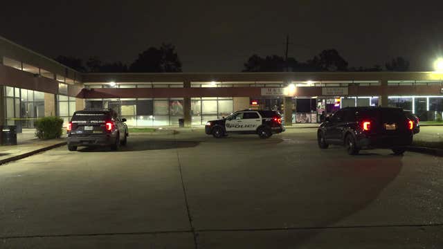 Houston attempted robbery ends with suspect, man shot on W. Rankin: police