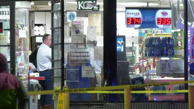 Houston shooting: Man killed at convenience store on Bellfort; suspect fled