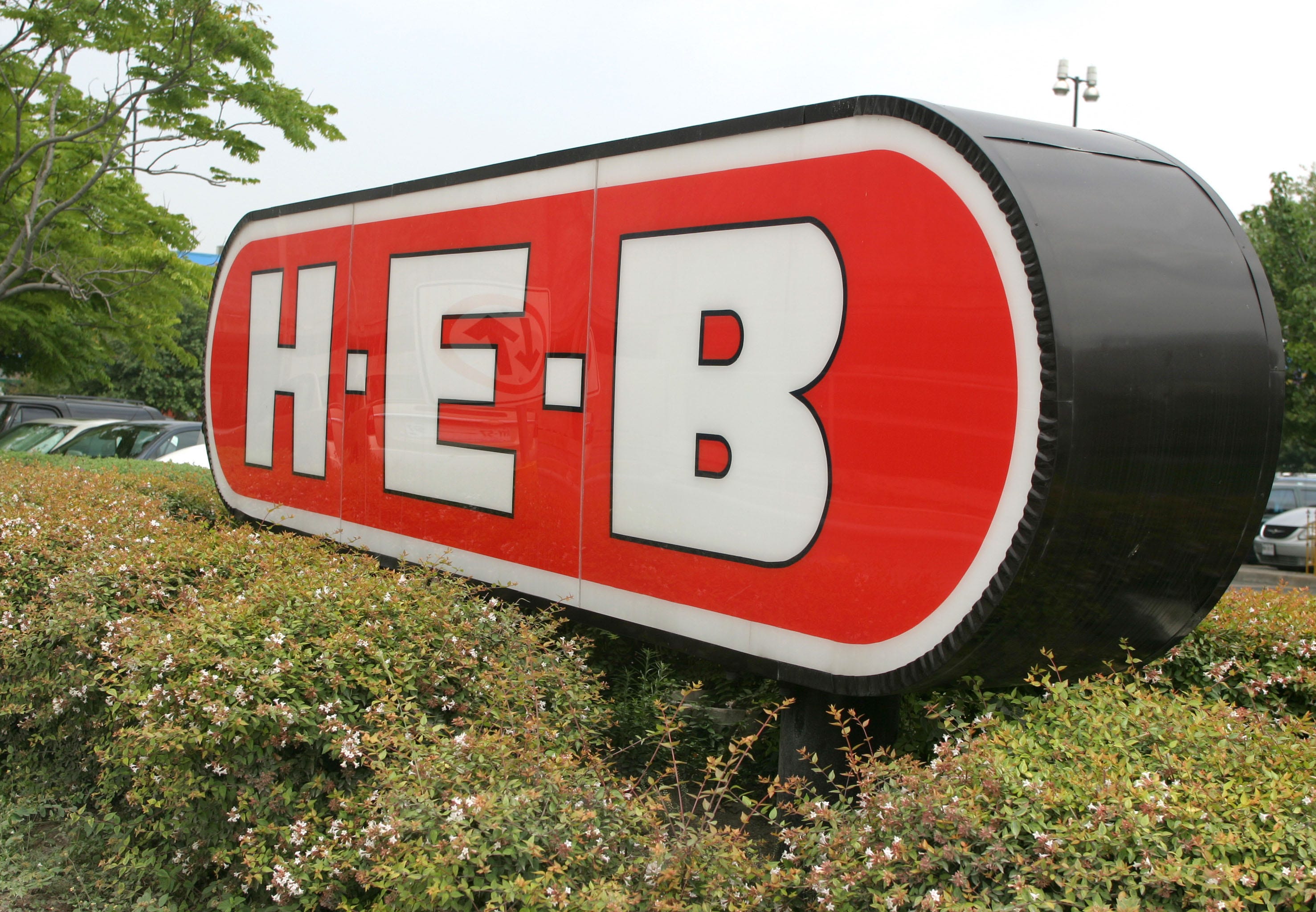Recall: Potential manufacturing defect causes voluntary recall on select canned tuna sold at H-E-B