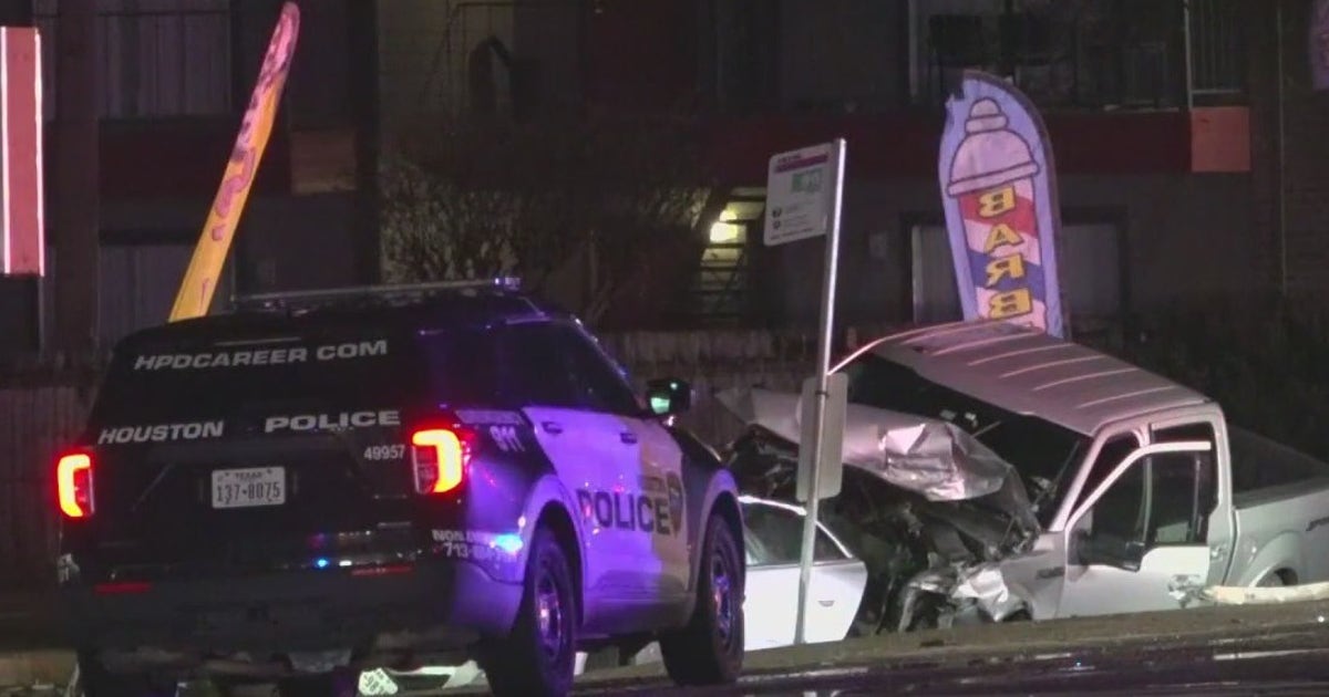 Houston police chase ends in crash: Teen dead, 4 hospitalized | FOX 26 ...