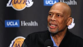Lakers legend Kareem Abdul-Jabbar breaks hip after fall