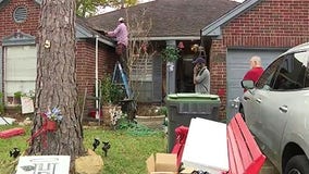 Houston seniors receiving free home repairs this holiday season
