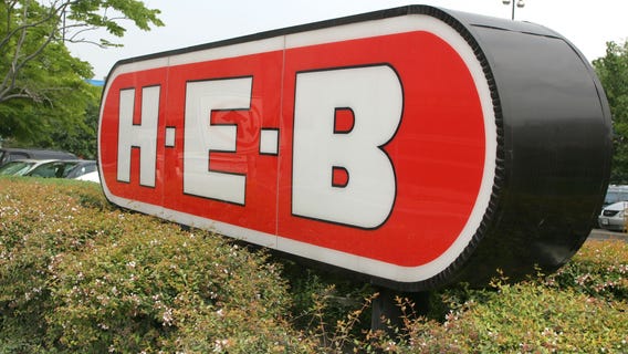When is H-E-B open on Thanksgiving in 2025?