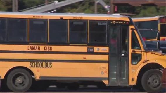 Parents petitioning against Lamar CISD rezoning plan that would move kids from A-rated to C-rated school