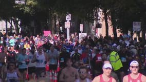 Thousands compete in the Chevron Houston Marathon