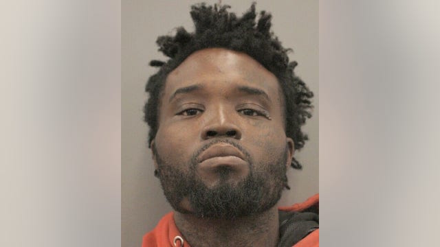 Justin Tramaine Williams accused of shooting at Houston police officers