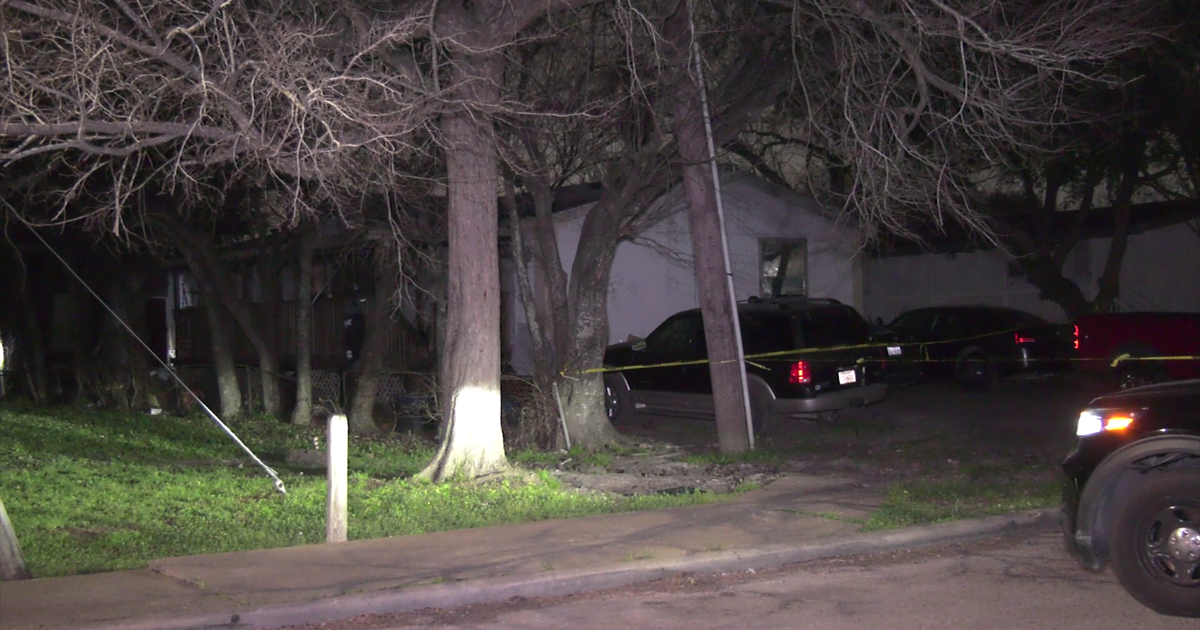 Houston shooting: Man found dead inside closet, suspect said to be ...