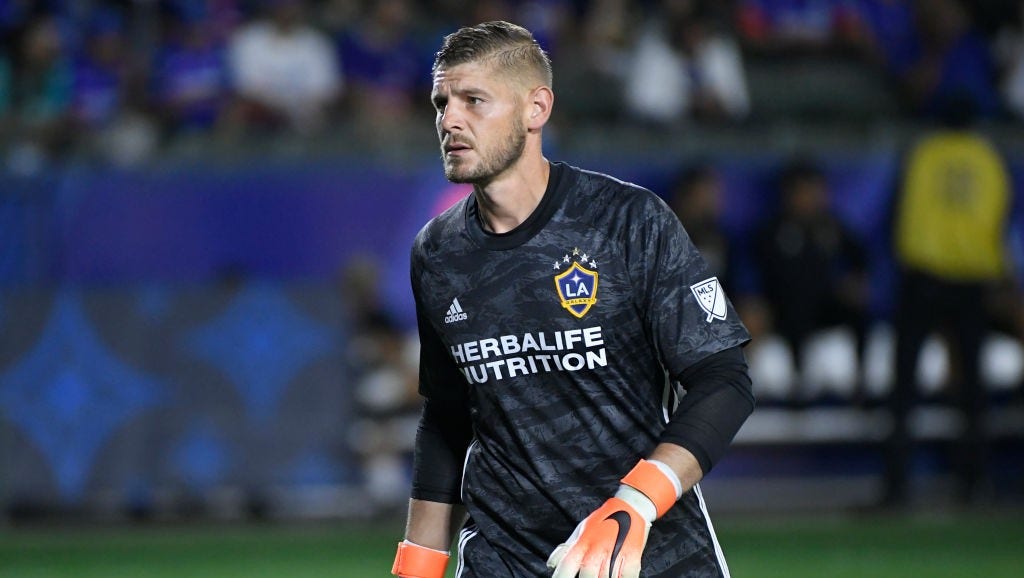 Houston Dash coach Matt Lampson fired for alleged relationship with player