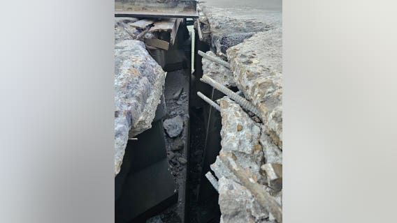 I-10 East Freeway pothole leaves several vehicles with flat tires in Harris County