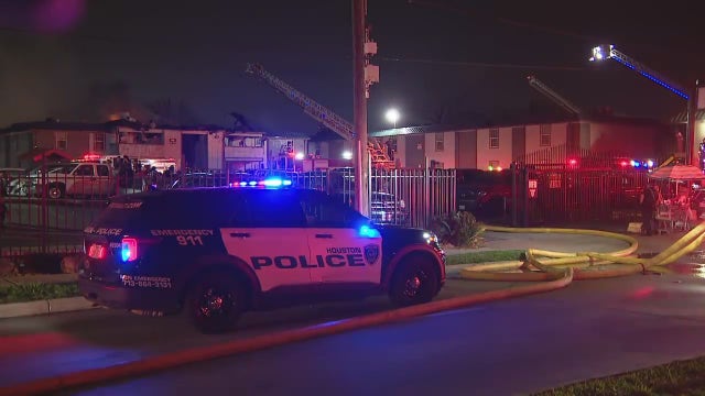 2-alarm fire burns at Houston area apartment on West Bellfort