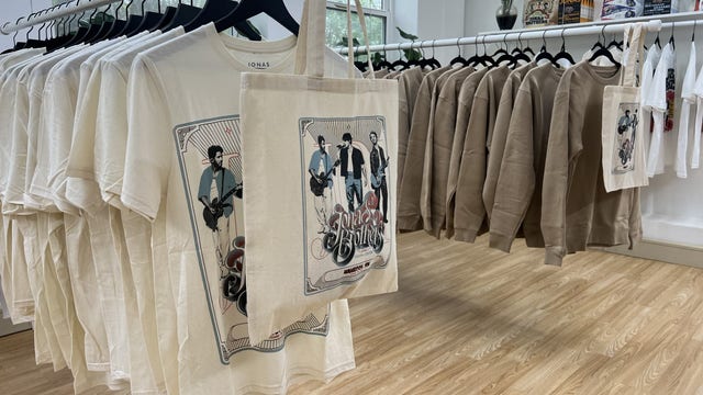 Jonas Brothers Houston Merch Pop-Up Friday ahead of rodeo concert