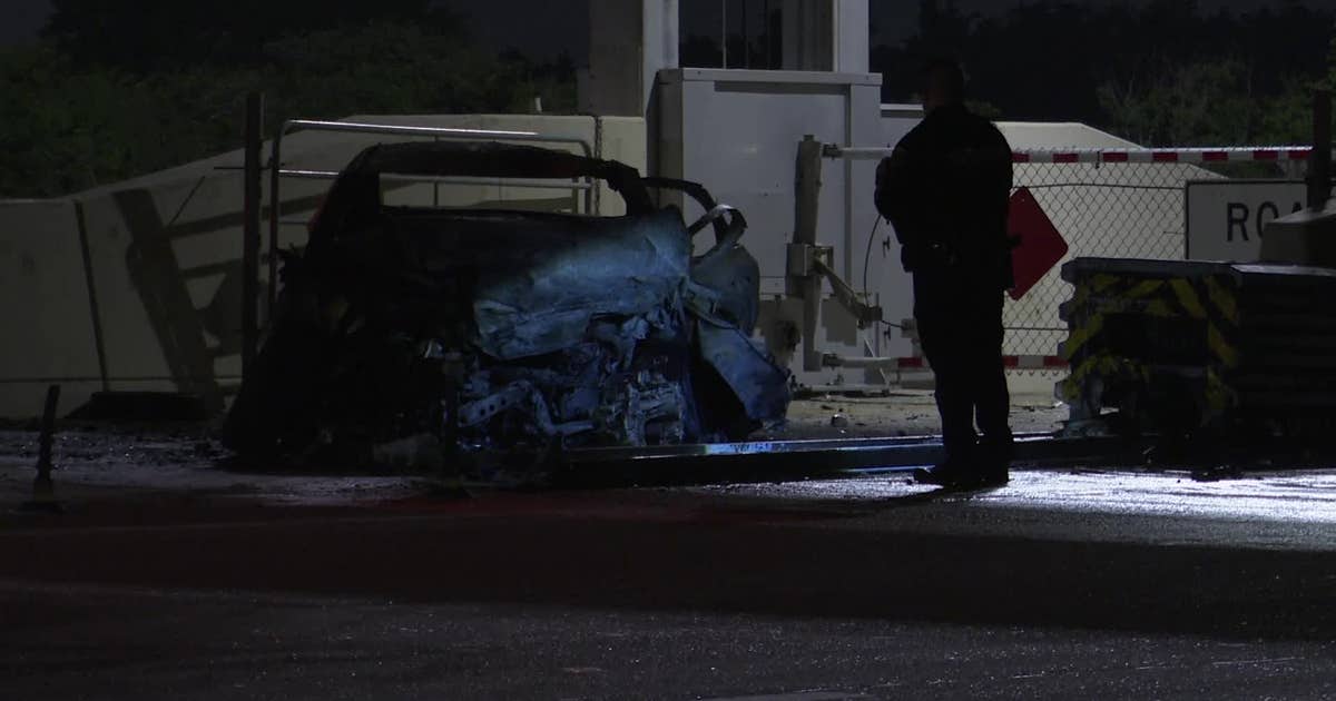 Houston crash on Gulf Freeway leaves 1 dead | FOX 26 Houston