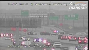 La Marque crash: I-45 reopens after pedestrian hit by vehicles