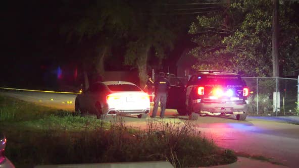 Innocent bystander shot after gunfire erupts in Houston neighborhood