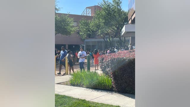 Houston IRS office closes early because of fighting
