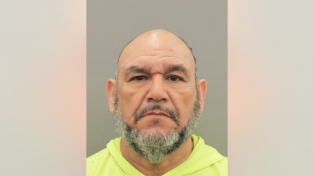 Houston shooting: Man wanted, accused of shooting woman at La Güerita Bar