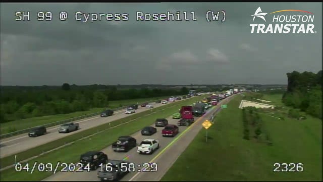 Harris County truck rolls over on SH 99, Hazmat on scene for oil spill