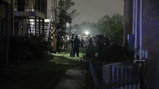 Houston shooting: Struggle over gun ends with 1 dead, another on the run