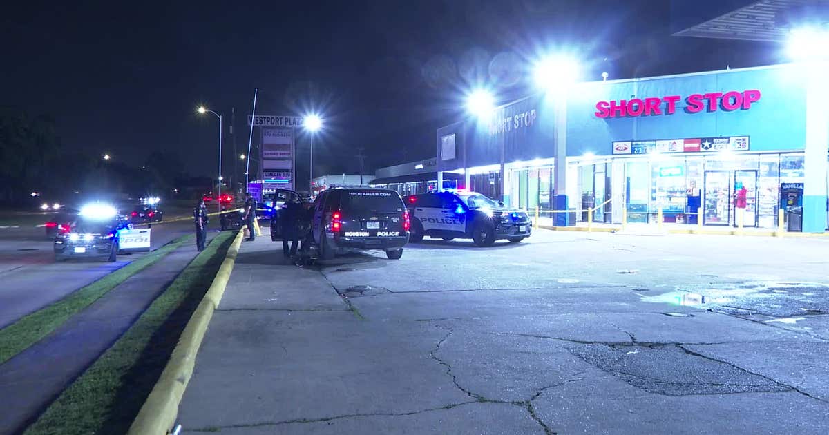 Houston shooting: Woman shot outside store on West Airport | FOX 26 Houston