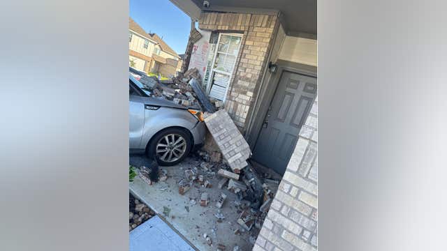 Harris County crime: Authorities apprehend suspects near Purple Wisteria Lane following chase