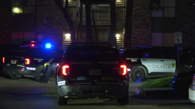 Houston shooting at Cambury Place Apartments: Man shoots ex-girlfriend's new boyfriend multiple time