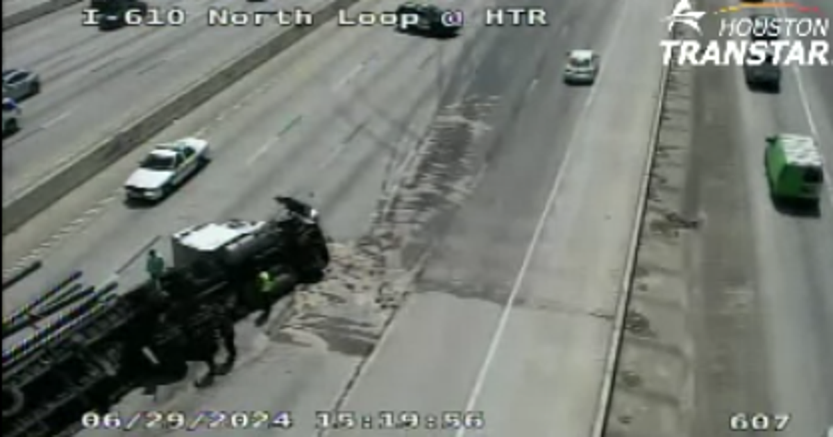 Hazmat spill on I-610 North Loop at Hardy Toll, truck overturned | FOX ...