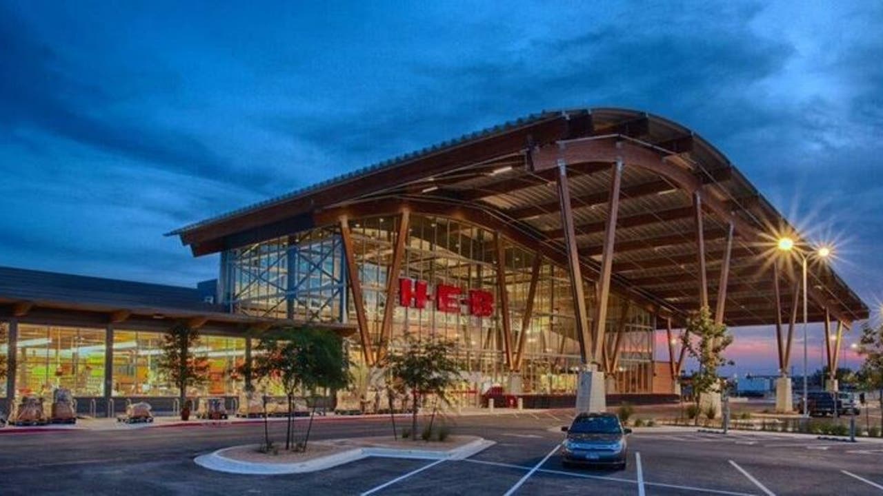 H-E-B Chairman donating $20 million to Texas food banks - Vimarsana News