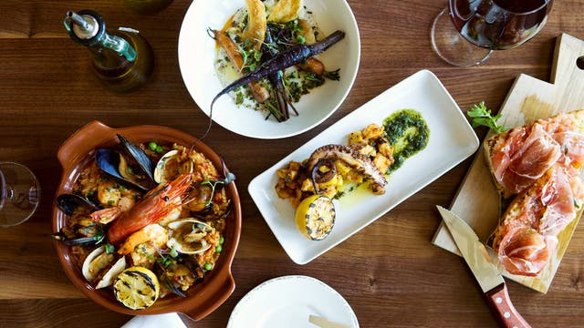 Foodies and Friends - Oporto Fooding House and Wine