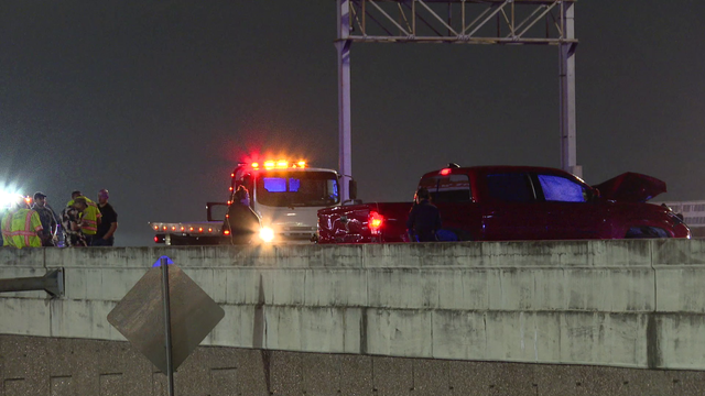 Houston traffic update: Accident shuts down Southwest Freeway after Bissonnet