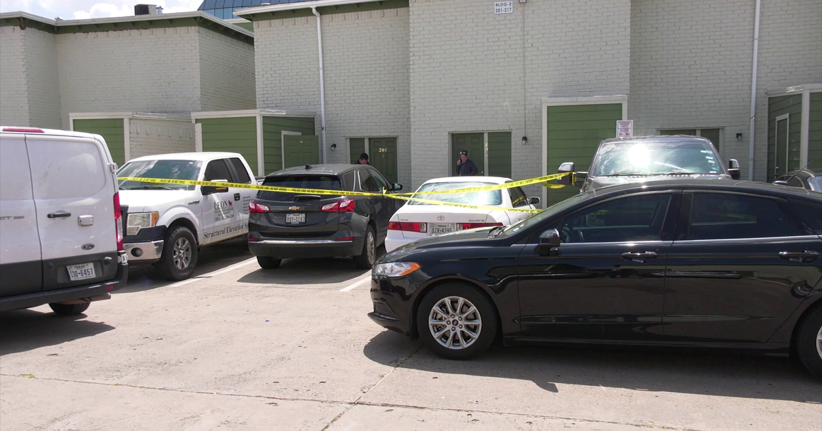 Houston crime: Man shot, found dead in apartment storage closet | FOX ...