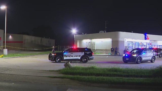 Houston crime: Man ran over twice following gas station dispute, suspect at large