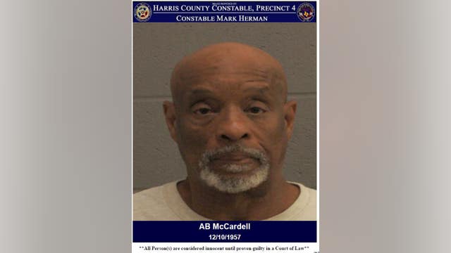 Harris County crime: Registered sex offender exposes himself  at hotel pool