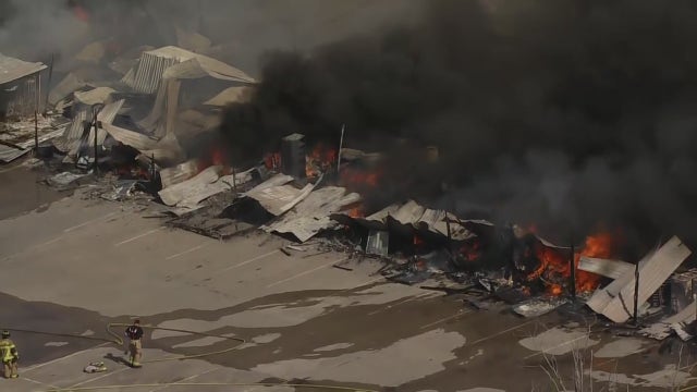 Houston fire: Tia Pancha flea market up in smoke on Airline Drive