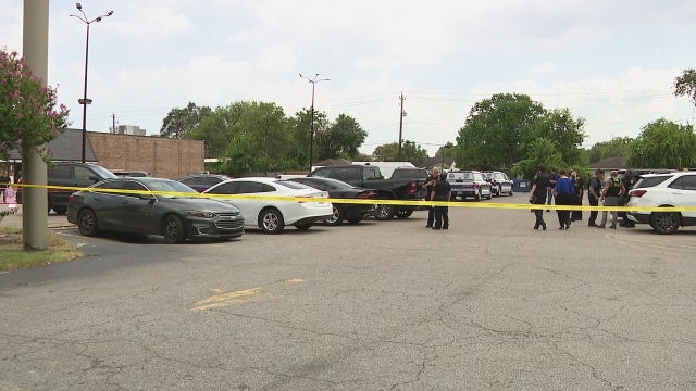Houston police shooting: Shots fired after vehicle theft on East Freeway, 2 detained