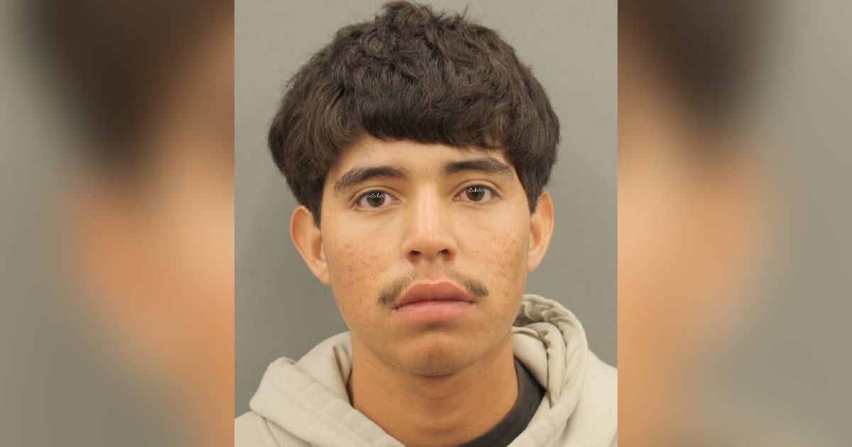 Teen charged in deaths of 3 at Houston apartment complex on Cook Road ...