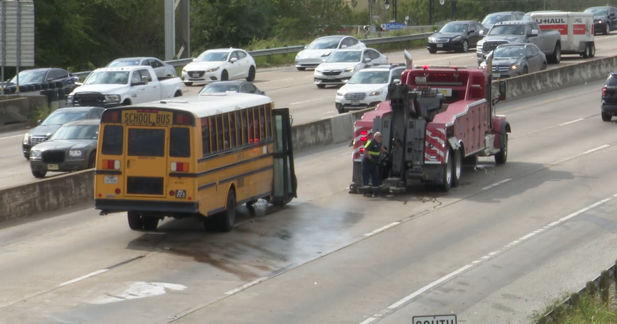 Houston crash involving Lufkin ISD school bus leaves 4 injured | FOX 26 ...