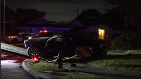 18-year-old killed in Channelview crash early Sunday morning