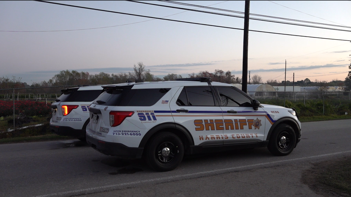 Harris Co. deputies investigating after 2 found dead at body shop