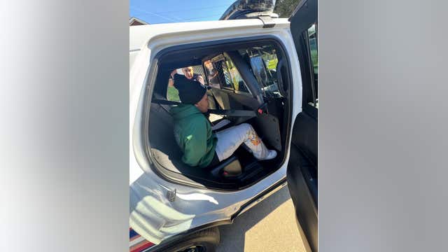 Man arrested trying to break into Humble homes, deputies say