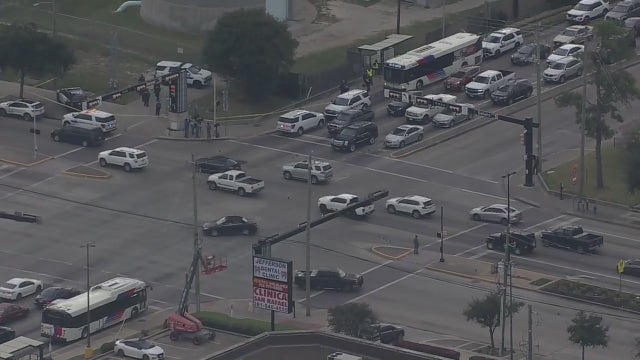 Weapon fired on Houston METRO bus; 1 in custody