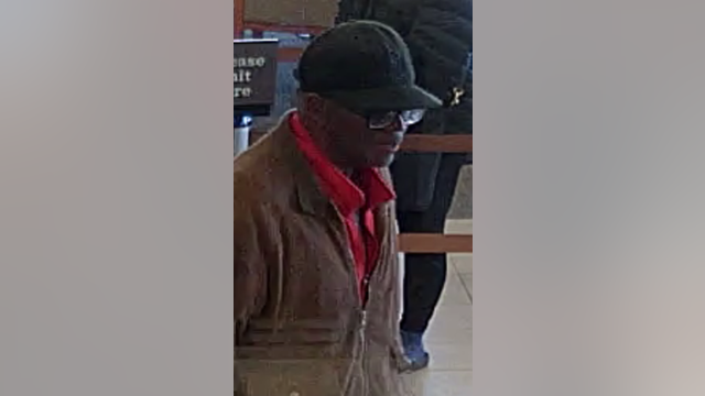 FBI Houston searching for 'Spectacled Suspect', 2 persons of interest following bank robbery