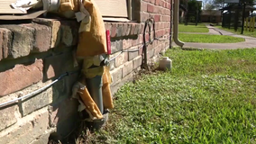 Houston weather: Residents prepare for another night of freezing temperatures