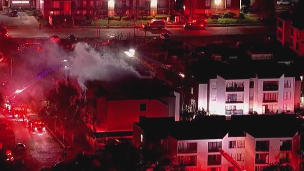 Firefighter, resident taken to hospital after Houston apartment fire