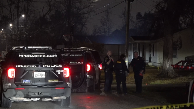 Houston man shot in stomach early Sunday morning