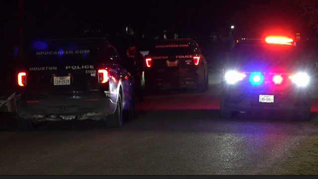 Woman dead, man injured in double north Houston shooting