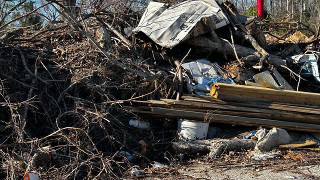 Northeast Houston residents frustrated by lingering Hurricane Beryl debris pile