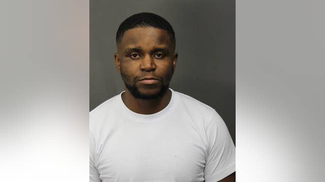 Baytown man charged with murder following early morning fight at bar